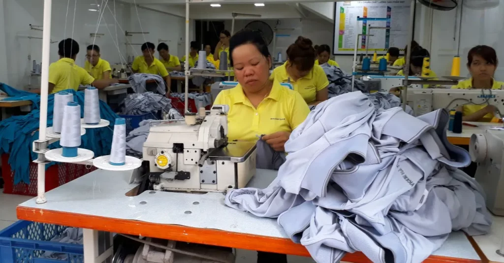 Tại Sao Việc Chọn Xưởng May Đồng Phục Uy Tín Lại Quan Trọng?