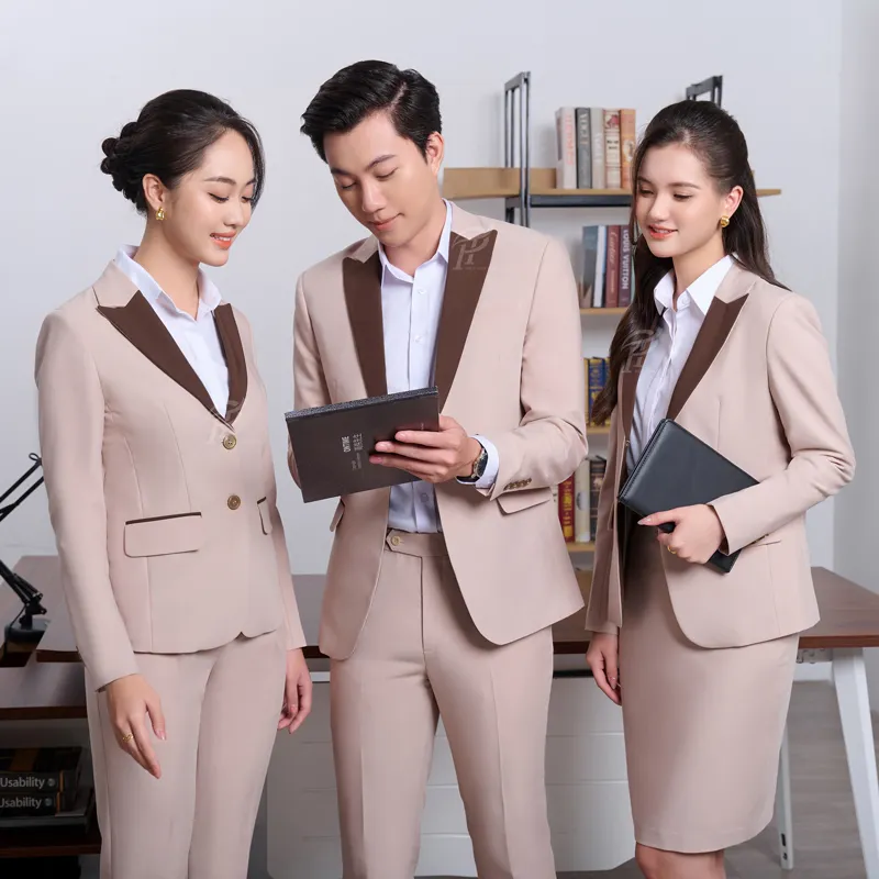 Thay phiên sử dụng nhiều bộ đồng phục