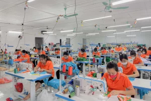 cách chọn xưởng may đồng phục uy tín